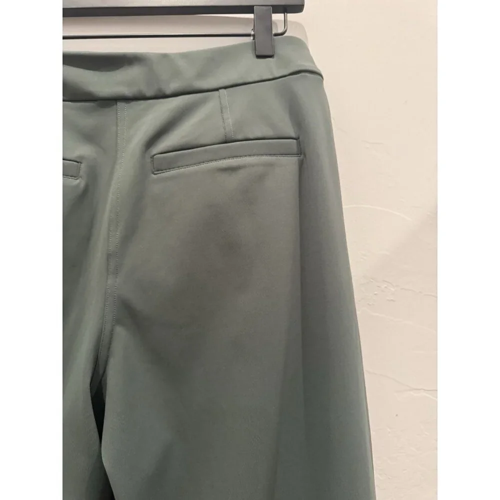 Lululemon Tapered-Leg Mid-Rise Crop 25" *Luxtreme Dark Forest Size Medium - Picture 16 of 16